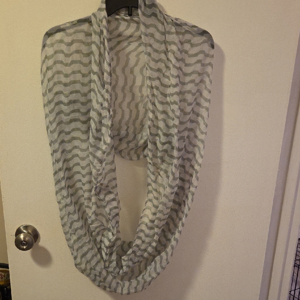 Chic Green Patterned Scarf